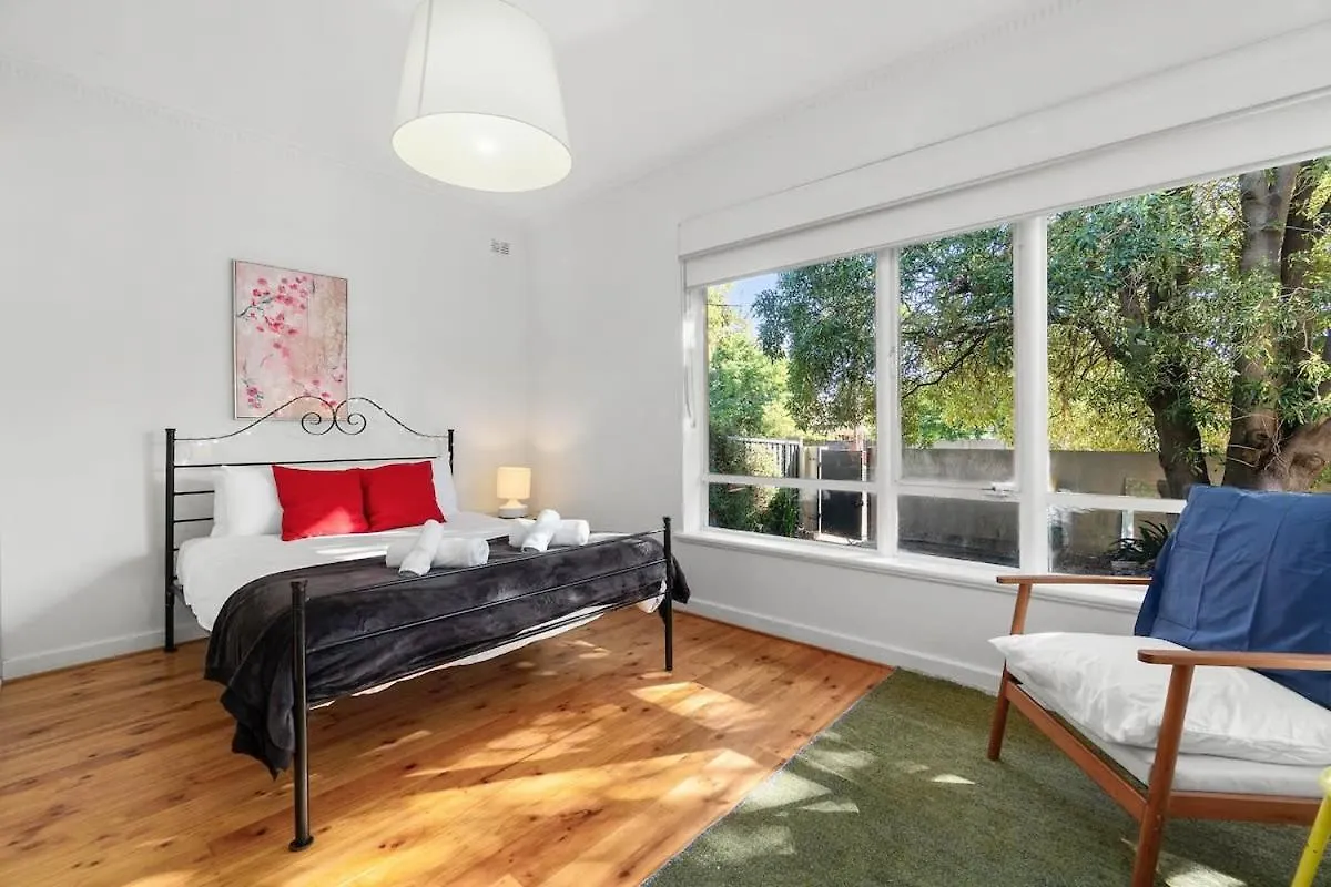 The Spacious & Elegant Vacation Haven - Glenside Adelaide Avustralya